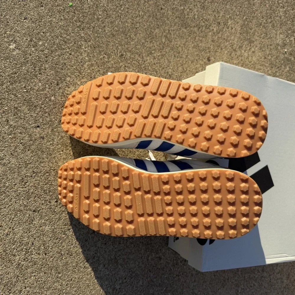 Adidas Run 84 Men's‎ Sneakers White/Blue Size 12 NIB (IH8021)